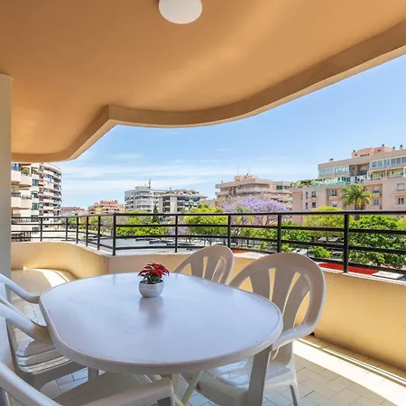 Апартаменти Marbella Suites