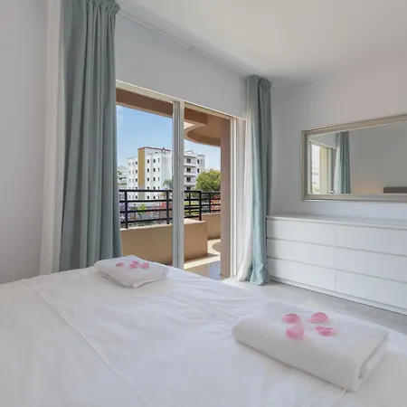Marbella Suites 马尔韦利亚