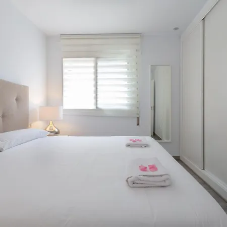 Marbella Suites アパート マルベーリャ
