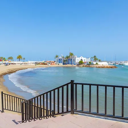 Marbella Suites Апартаменти *