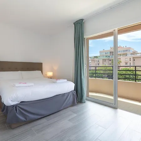 Marbella Suites Марбелья